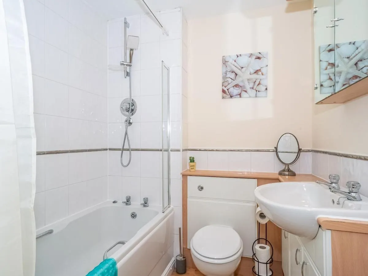 Pass The Keys Modern And Spacious 2 Beds Flat With Free Parking Edinburgh